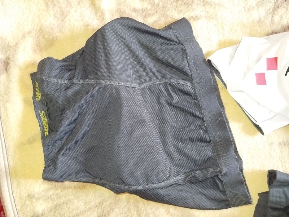 Якета и гащеризони за колоездене L-XL размер