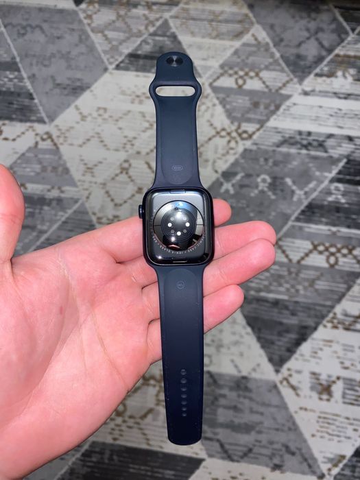 Apple Watch 7 45 мм