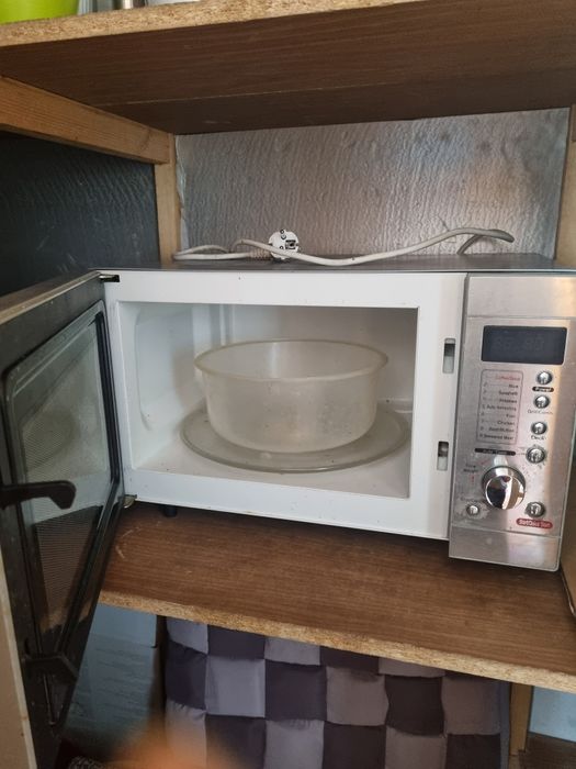 Продам микроволновку