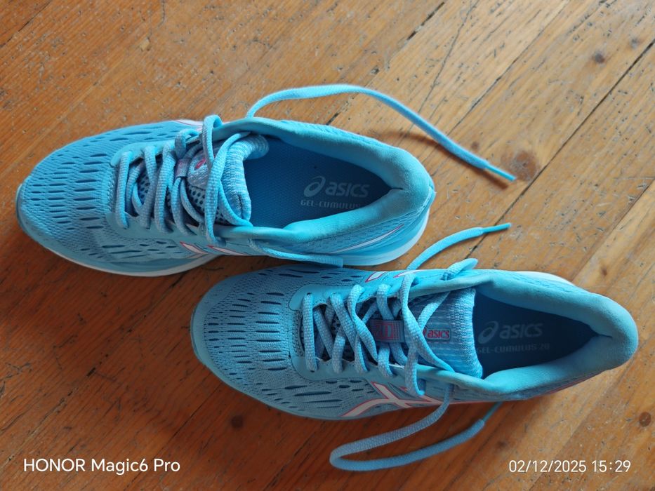 Маратонки  ASICS