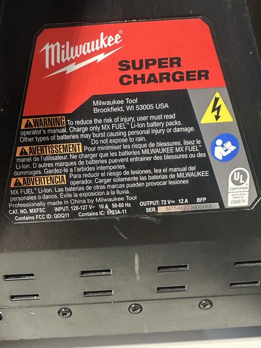 Incarcator Rapid Charger Milwaukee 72V