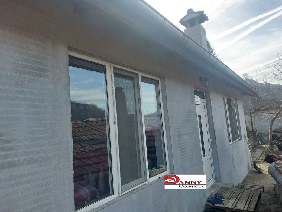 Продава се Къща в Велико Търново, Акация - 55 кв.м за 1273 €/кв.м - Снимка #6