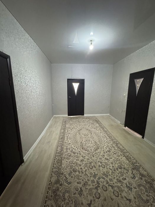 Үлкен арзан үй сатылады. Келісім бар