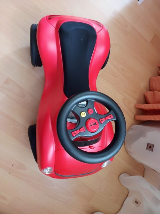 Mașinuță aproape noua