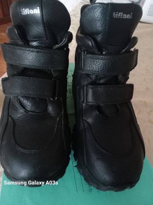 Продам зимние обувь