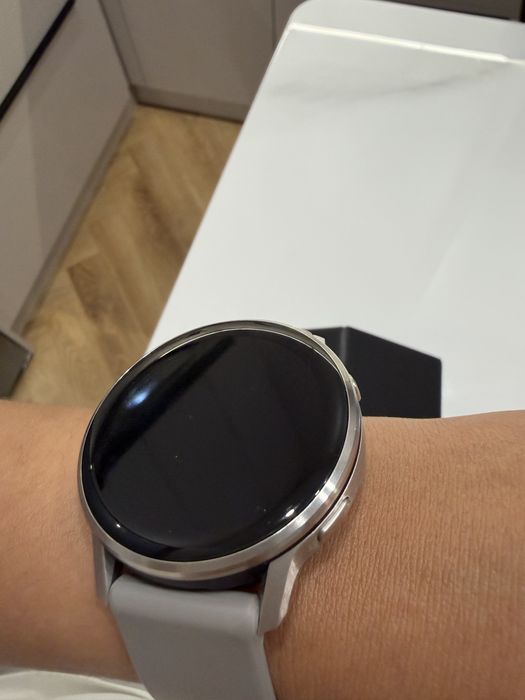 Часы Garmin  Venu