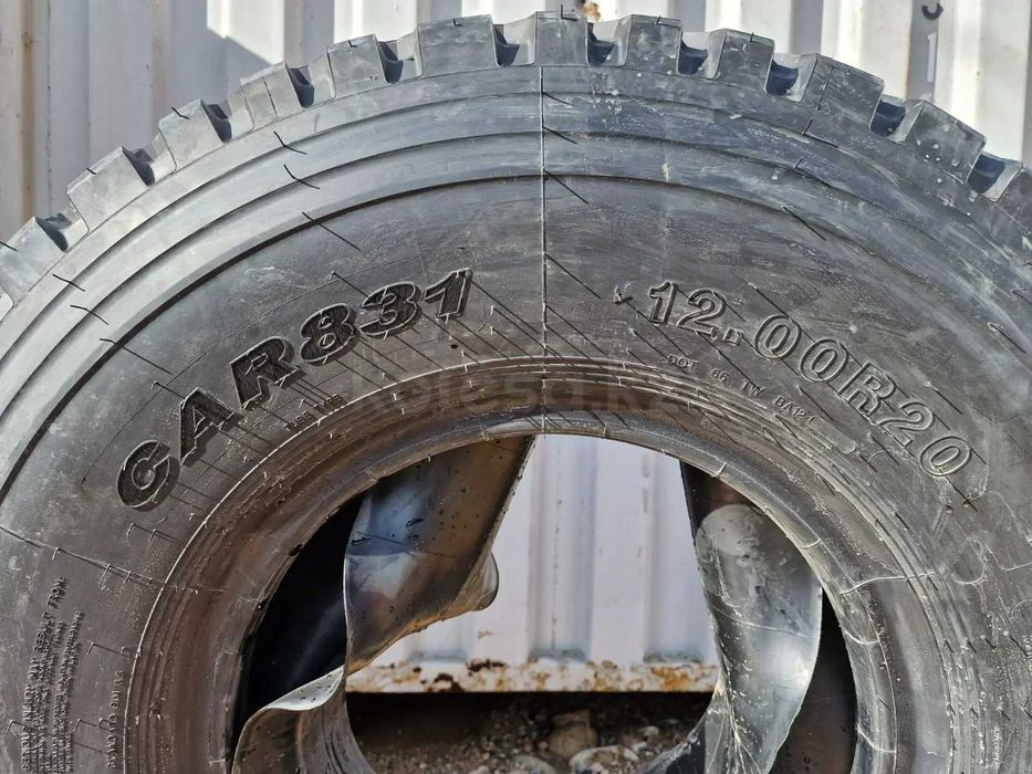 Шины на грузовые автомобили.