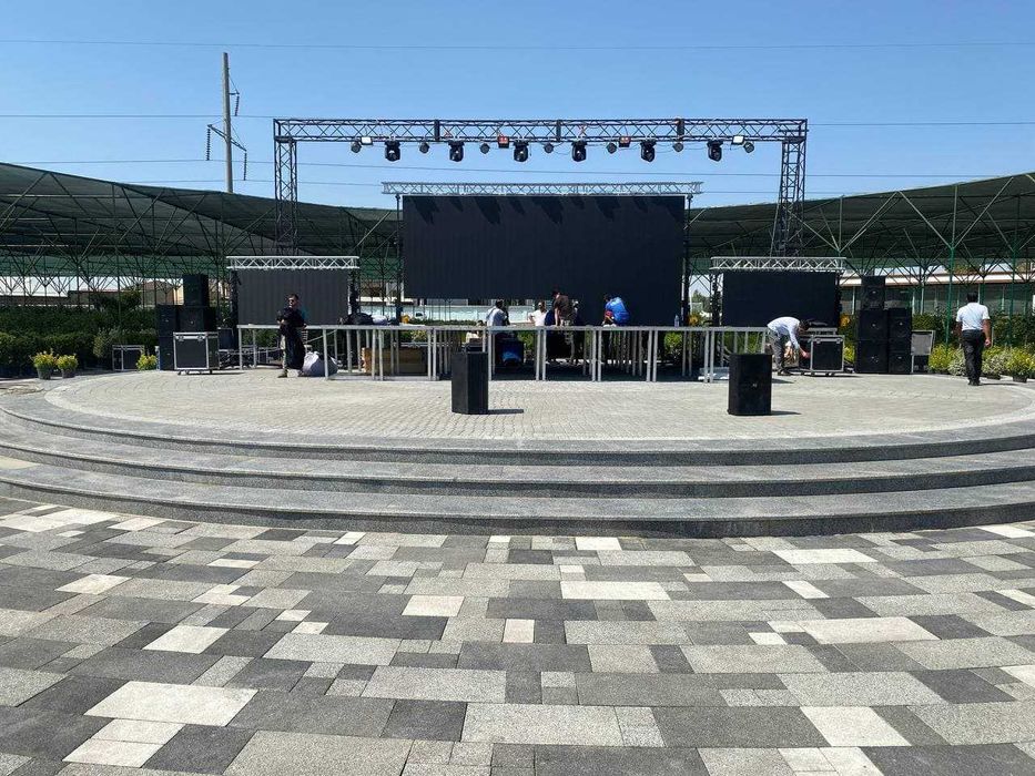 Турли тадбирларга ишлатиш учун жуда кулай(лед экран+led ekran) LED18