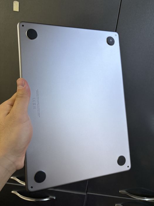 MacBook Air M2 (2022)