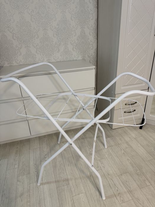 Продам ванночку со стойкой