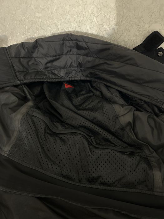 Мотокуртка и мотоштаны Dainese