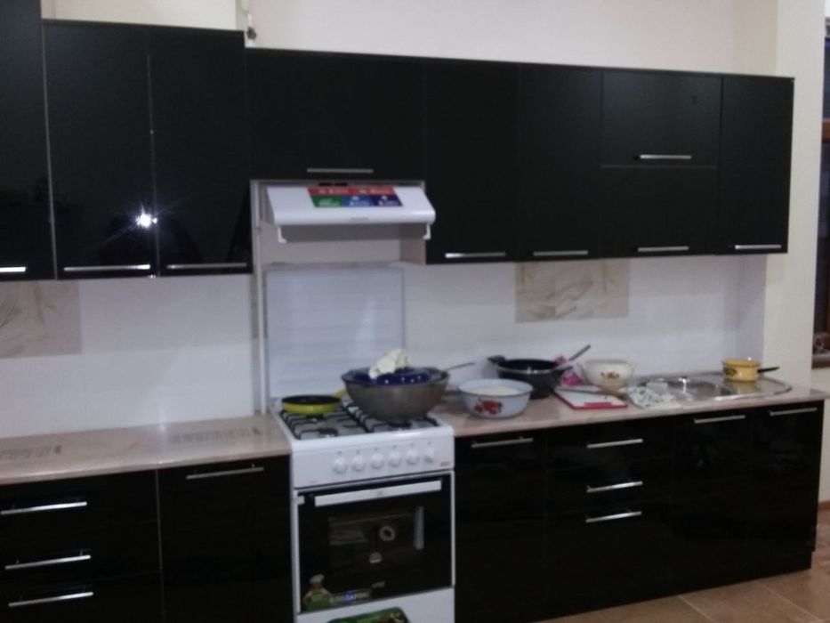 Kuxonniy mebel zakazga xoxlagan turda  xamda tayyor maxsulotlar bor .