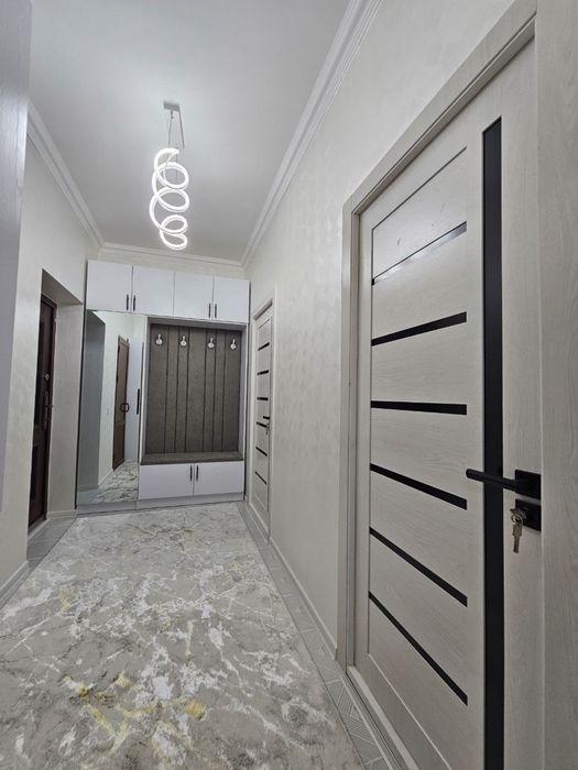 Продаётся 2х комнатная  квартира