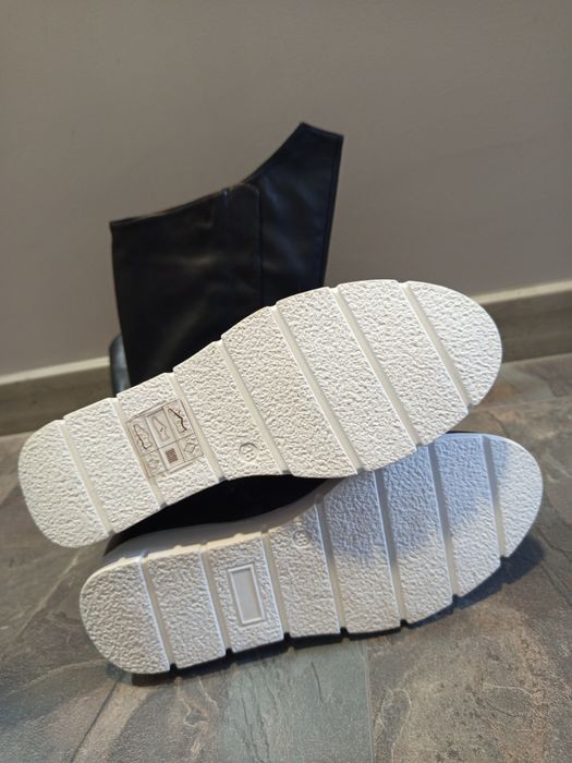 Високи ботуши от еко кожа