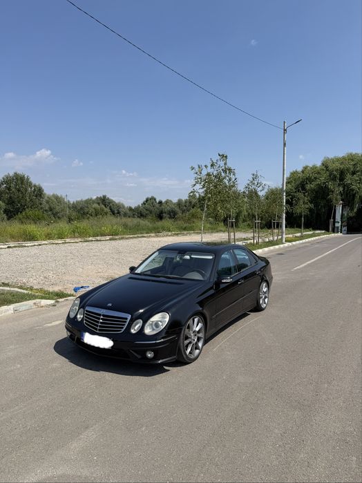 Mercedes Benz E500 V8