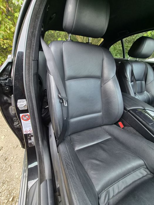 Vand scaune  bmw f 10 facelift,fete usa,oglinzi electrice,display mic