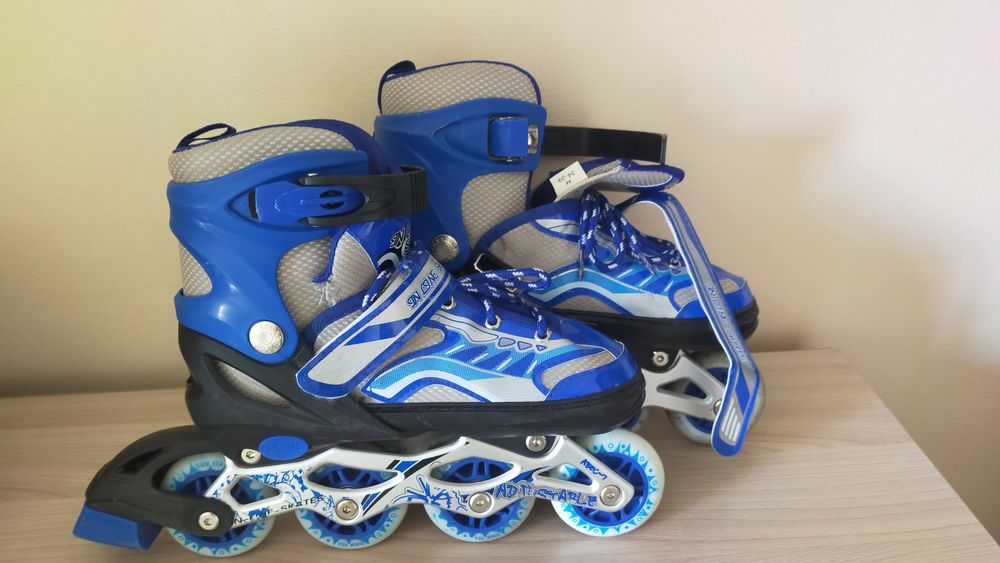 Продам роликовые коньки