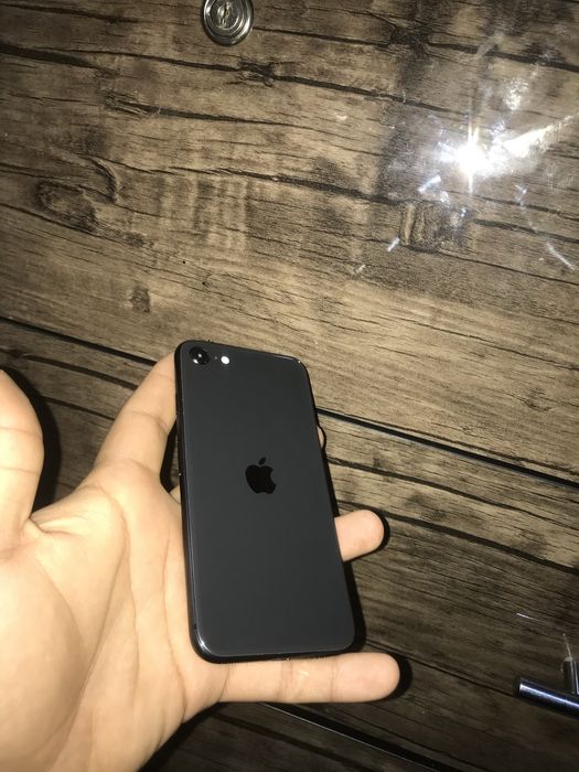 Iphone se 2020 ideal xolatda