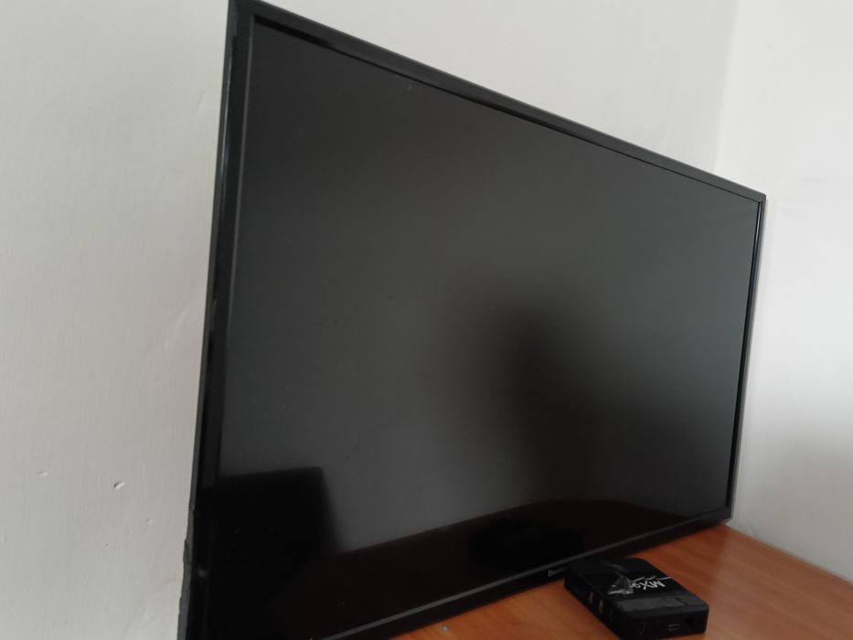 Телевизор Elenberg