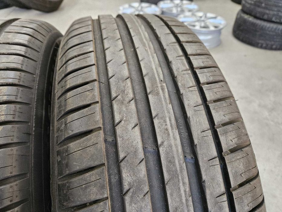 4 Anvelope de VARA 235.60.18 "Michelin"  ; ca NOI