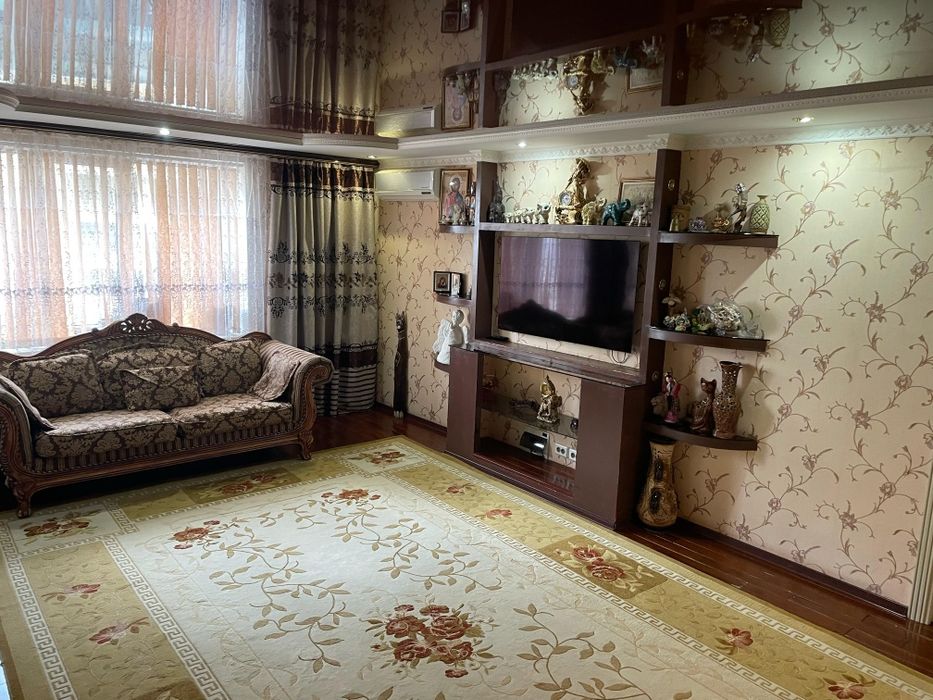 Продается 4-х комнатная квартира