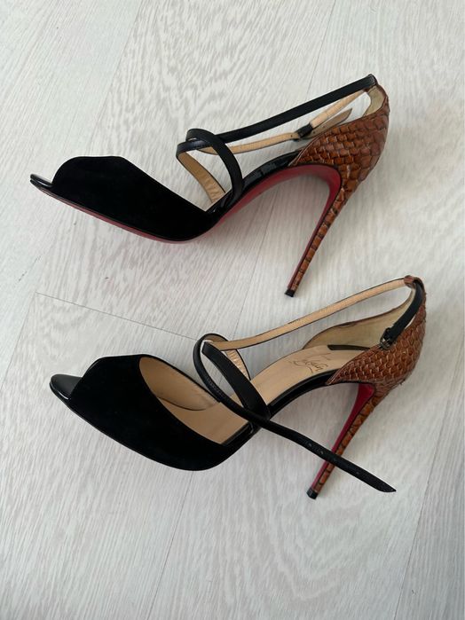 Pantofi cu toc Christian Louboutin, maro (ca noi)