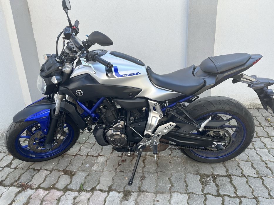 Yamaha MT-07 (se poate limita A2)