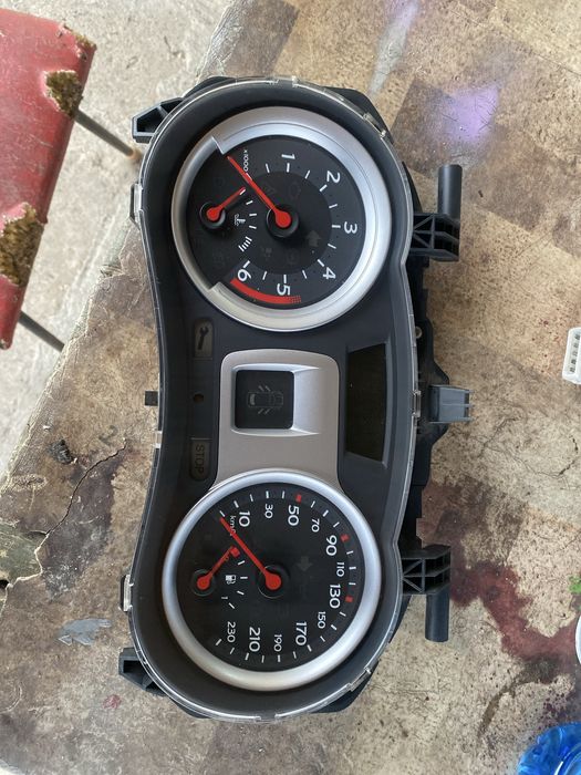 Километраж за рено клио 3 1.5 дци