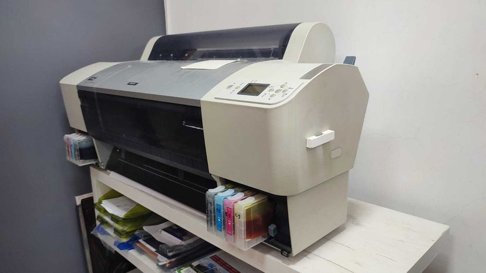 Широкоформатный принтер EPSON PRO 7880