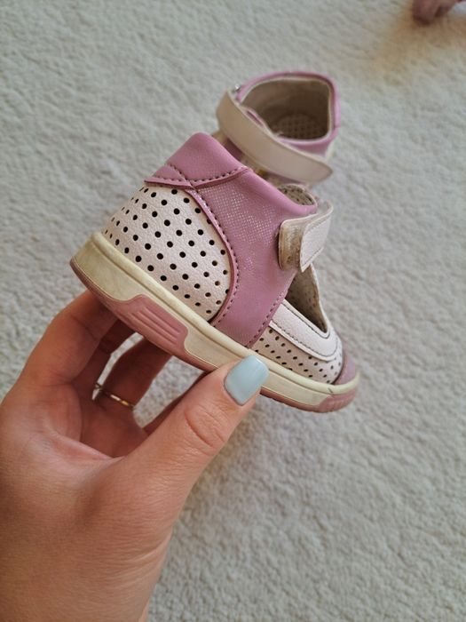 Бебешки/детски сандали 21