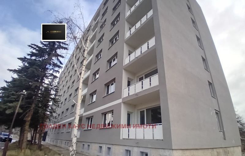 Продава се Двустаен апартамент в Перник, Изток - 61 кв.м за 880 €/кв.м - Снимка #5
