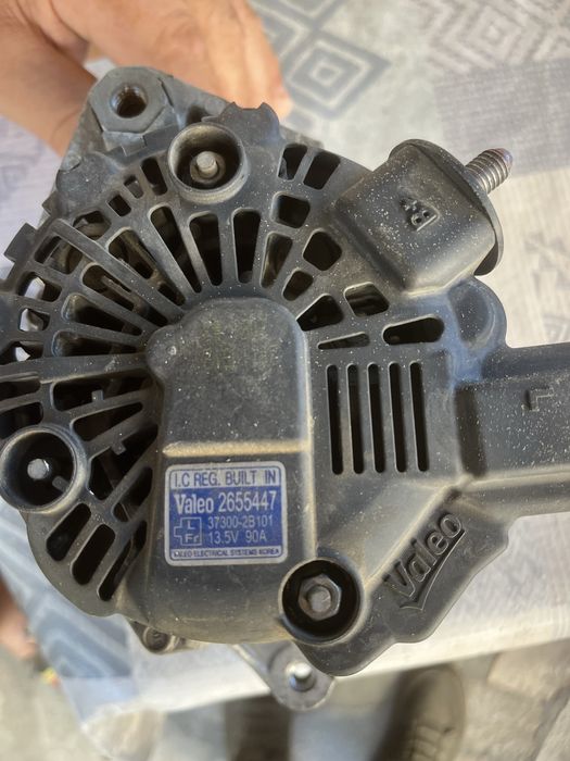 Генератор алтенатор за Хюндай