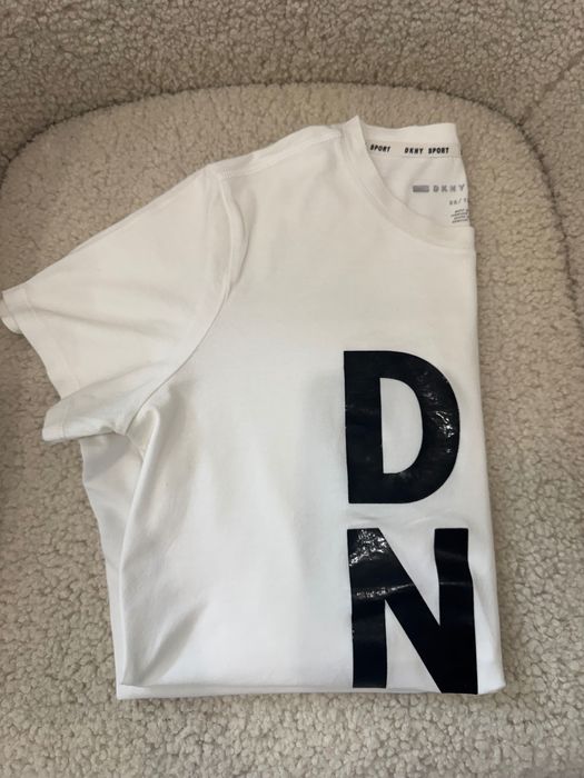 DKNY Дамскa тениска