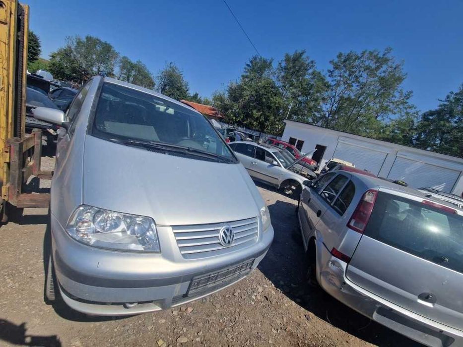 VW Sharan 116 кс теглич за части