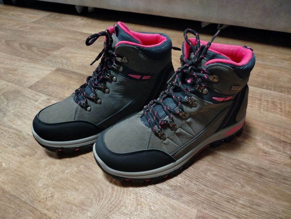 Женские ботинки 40 размера