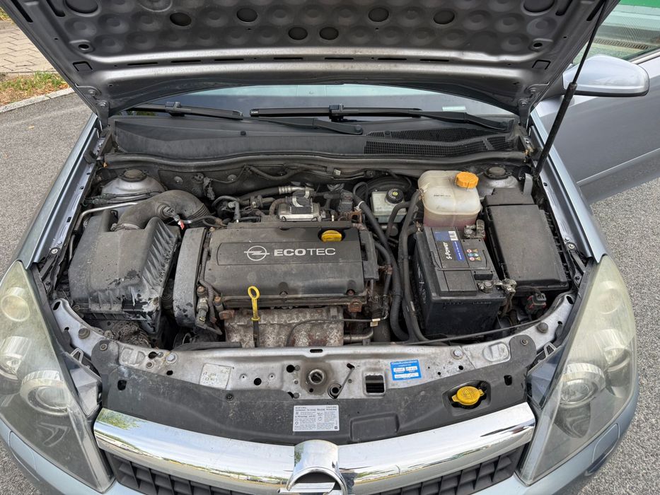 Opel Astra GTC 1.8 Benzină  140 cp– 2009