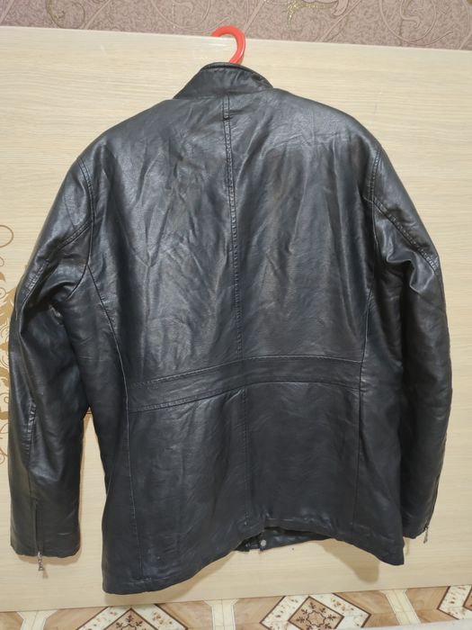 Куртка натуральный кожаная с мехом отличный состояние качество супер