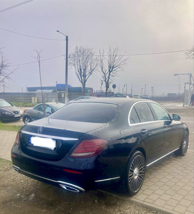 Vand Mercedes E 220