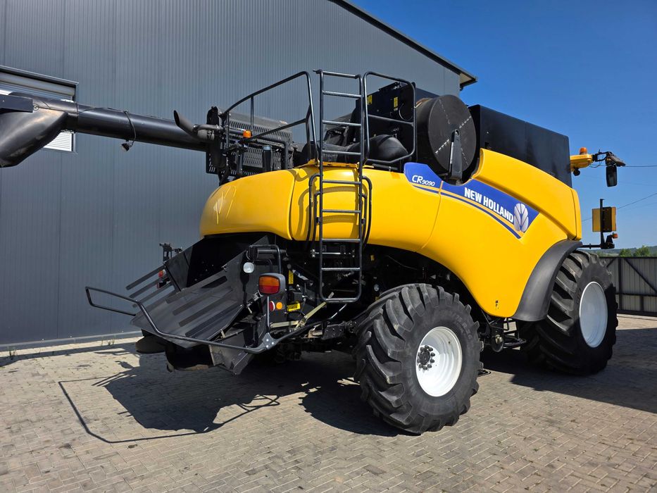 Combina agricola New Holland CR 9090 Elevation 4WD