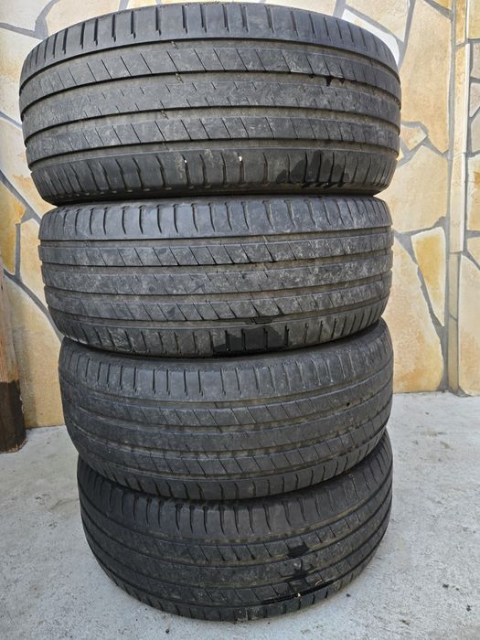Cauciucuri Michelin vara 235 55r19 de pe Q5