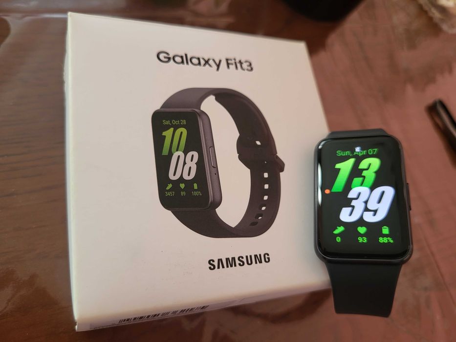 Фитнес гривна Самсунг Галакси фит 3