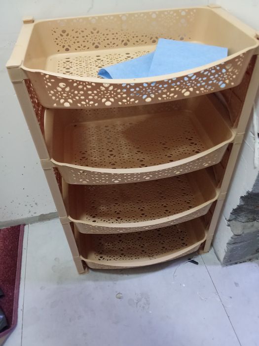 Шкафы  и тумбочки