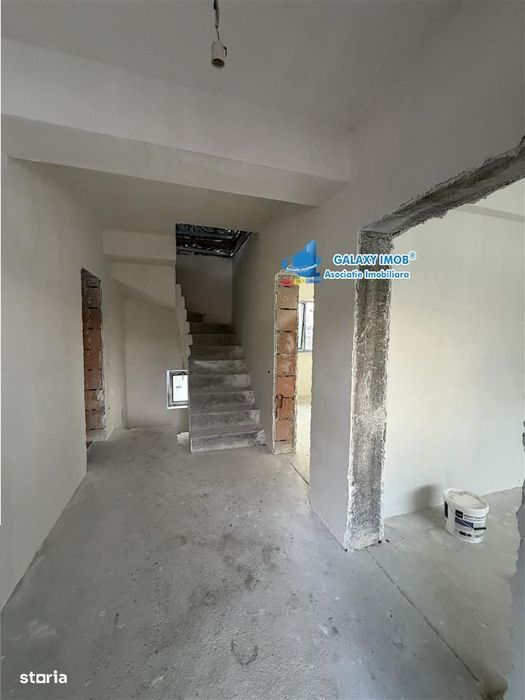 Proprietar-Casa P+1+M-5 camere\/3bai- Teren 500mp Vis-a-vis  PADURE