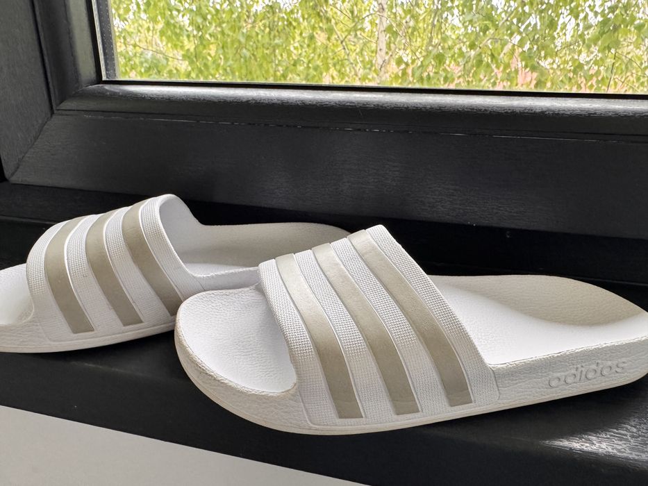 Papuci adidas marime 36