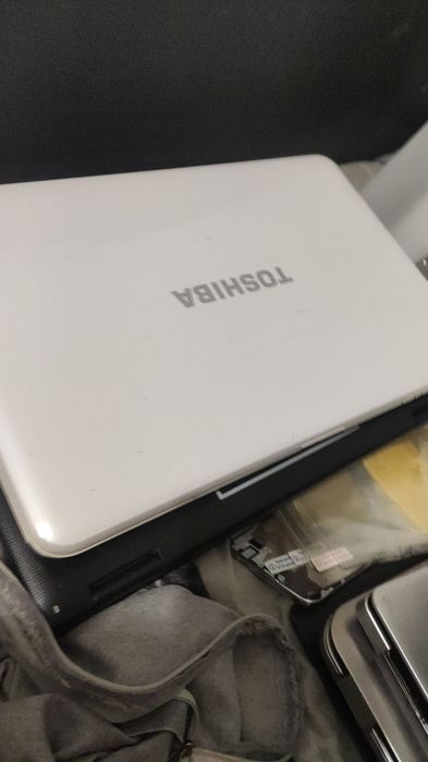 Продам ноутбук toshiba