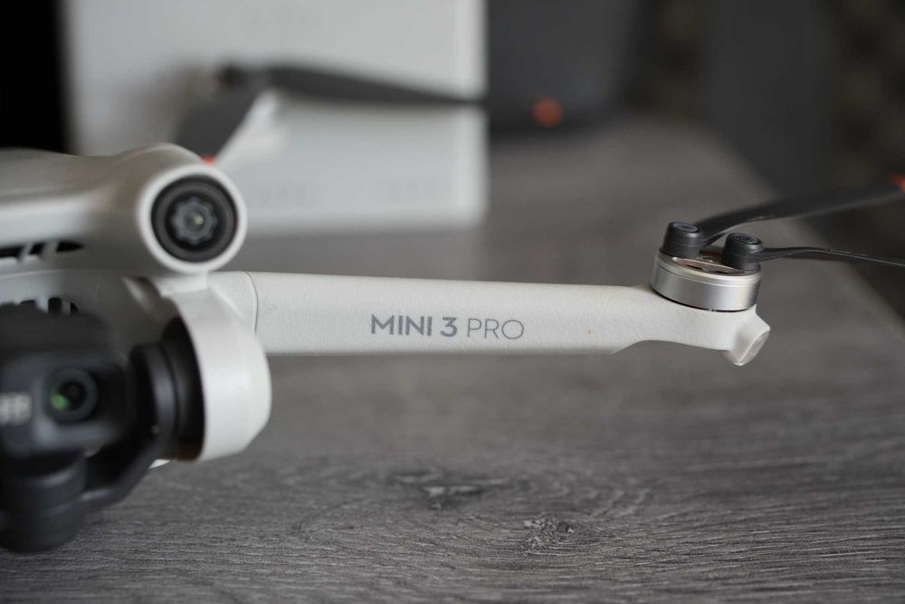 DJI Mini 3 Pro Drona 4K cu 3 Baterri + Telecomanda
