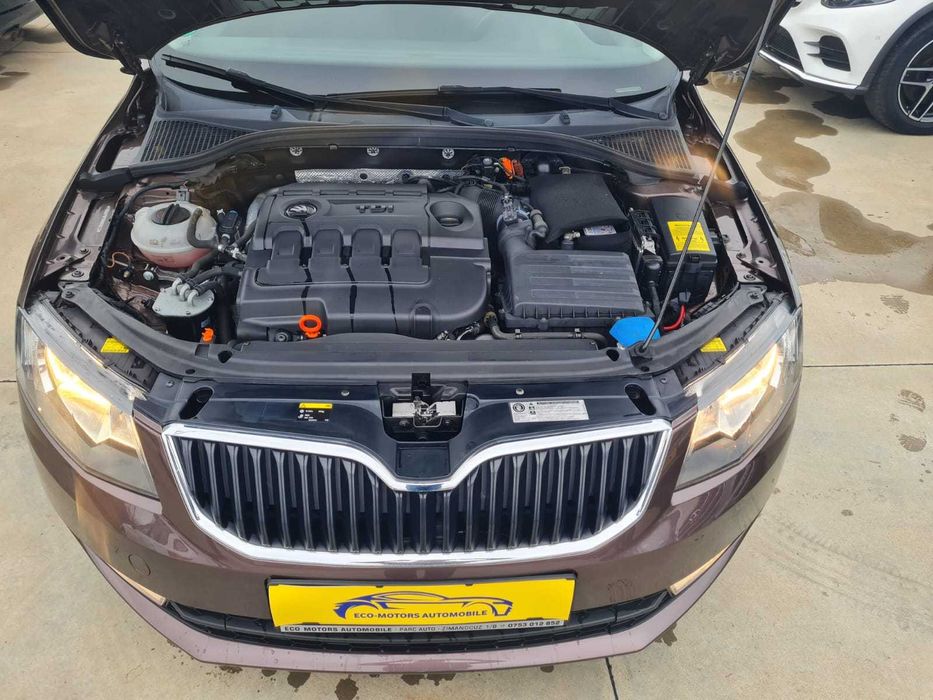 Skoda Octavia III  an 2013  diesel 180.000 km cash sau rate fixe