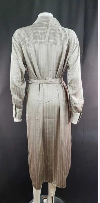 Rochie H&M tip cămașă midi mărime M