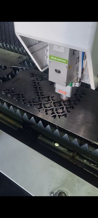 Lazer xizmati metalga