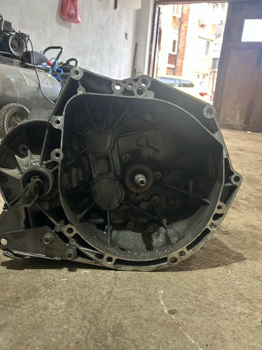 Скоростна кутия за Пежо 308 2016 дизел 115кс